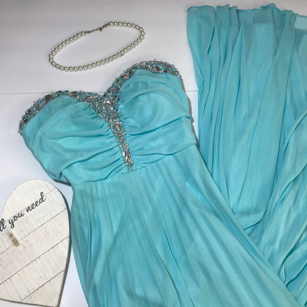 Speechless Turquoise strapless prom dress